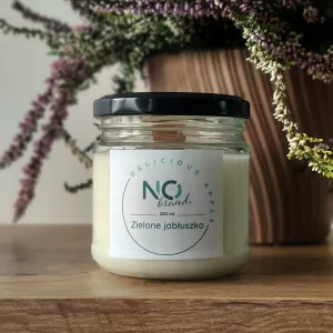 Świeca sojowa „Delicious Apple” – naturalny zapach świeżych jabłek, długi czas palenia i elegancki design, idealna do wprowadzenia rześkiej atmosfery do wnętrza.
